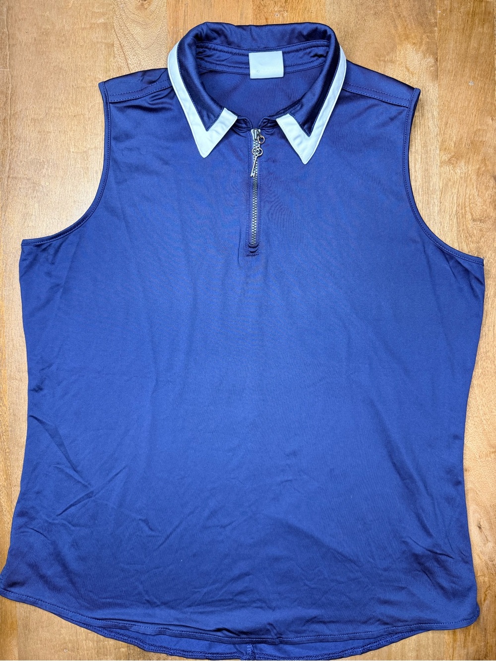 Belyn Key Women’s M Navy Blue Sleeveless Golf Polo White Collar Key Zip